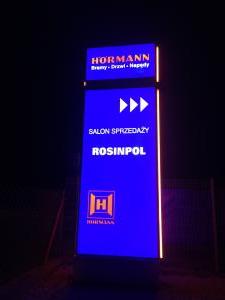 Pylon reklamowy podświetlany Hörmann Rosinpol